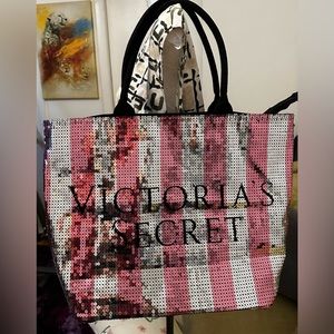Victoria’s secret tote bag